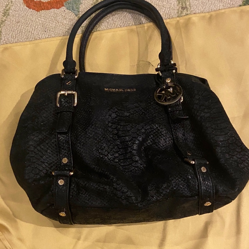 Michael Kors Black Snakeskin Shoulder Bag - Picture 6 of 11